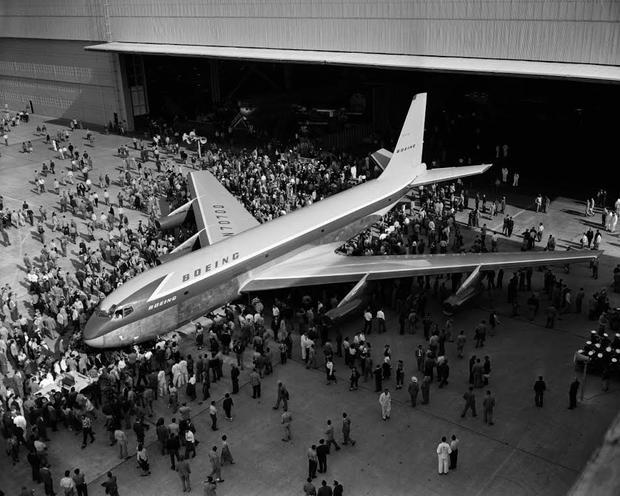 7-boeing-100-years-707-rollout-renton-wa-may-1954-707.jpg 