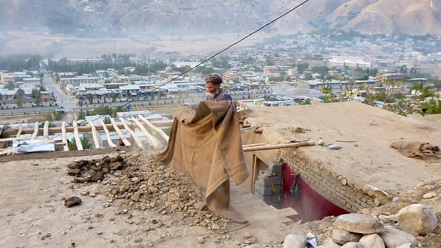 Powerful earthquake strikes Afghanistan 