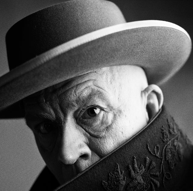 irving-penn-pablo-picasso-cannes-france-1957-2014.jpg 