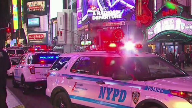 nypd-times-square.jpg 