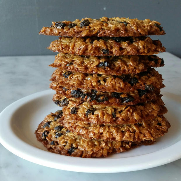 oatmeal currant cookie - proof bakery 