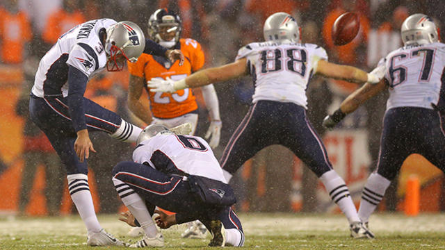 stephen-gostkowski-tying-field-goal-patriots-broncos-625-x-352.jpg 