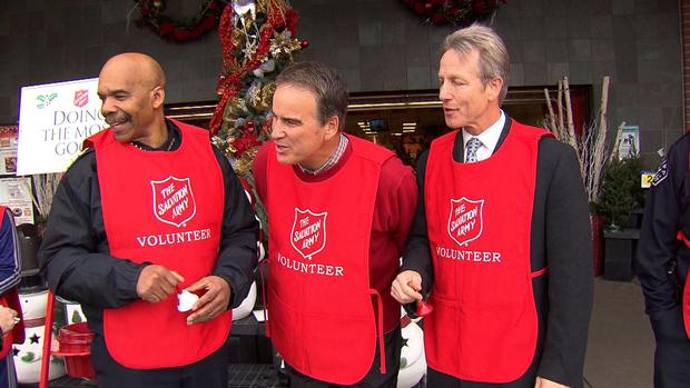 salvation-army-bell-ringing-by-cbs4-newscasters-10.jpg 