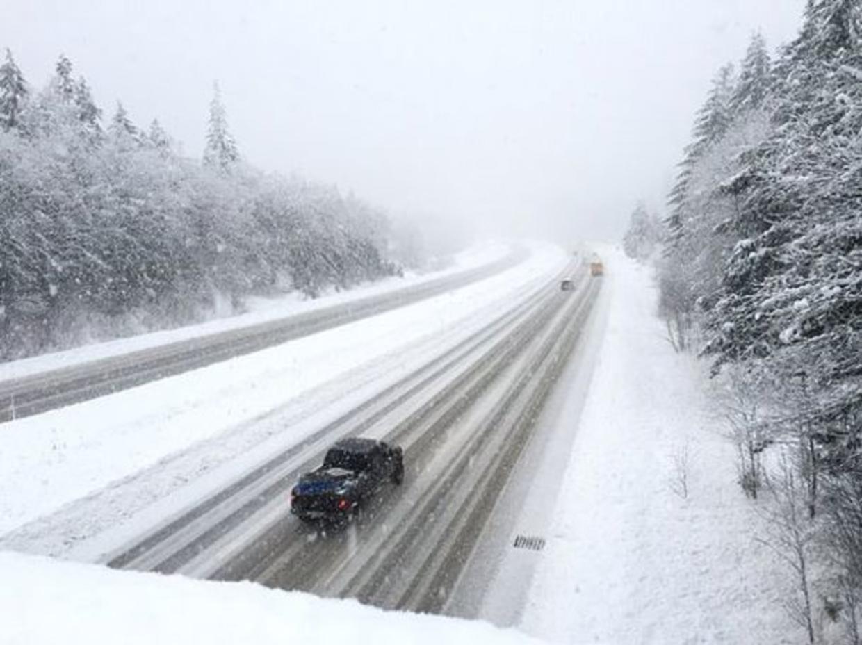 Major winter storm pummels Pacific Northwest CBS News