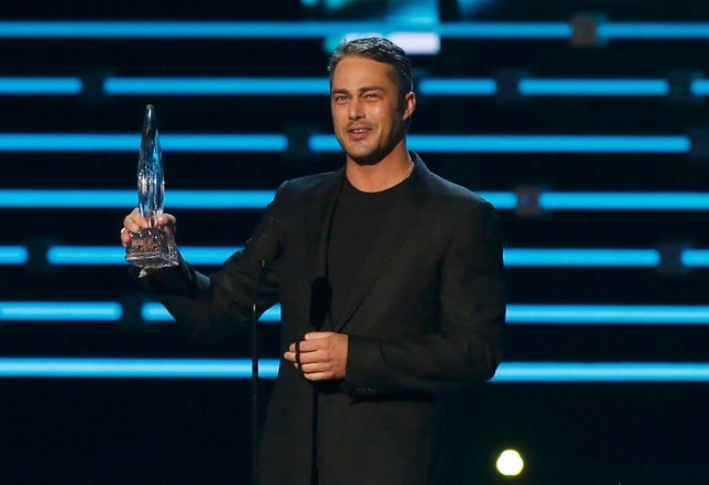 2016-01-07t025807z832402422tb3ec17088kk3rtrmadp3awards-peopleschoice.jpg 