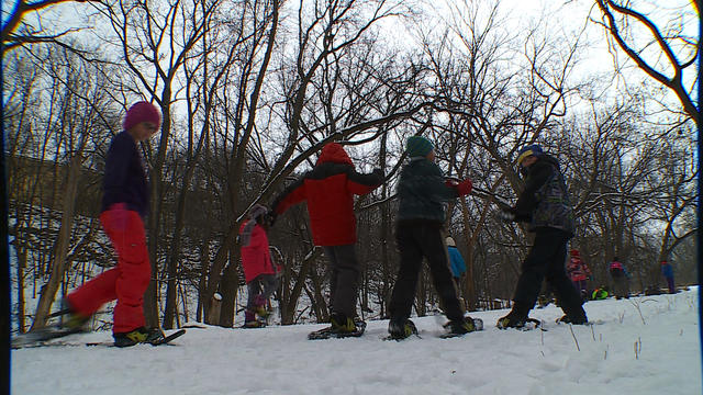 students-snowshoe-at-fort-snelling-state-park.jpg 