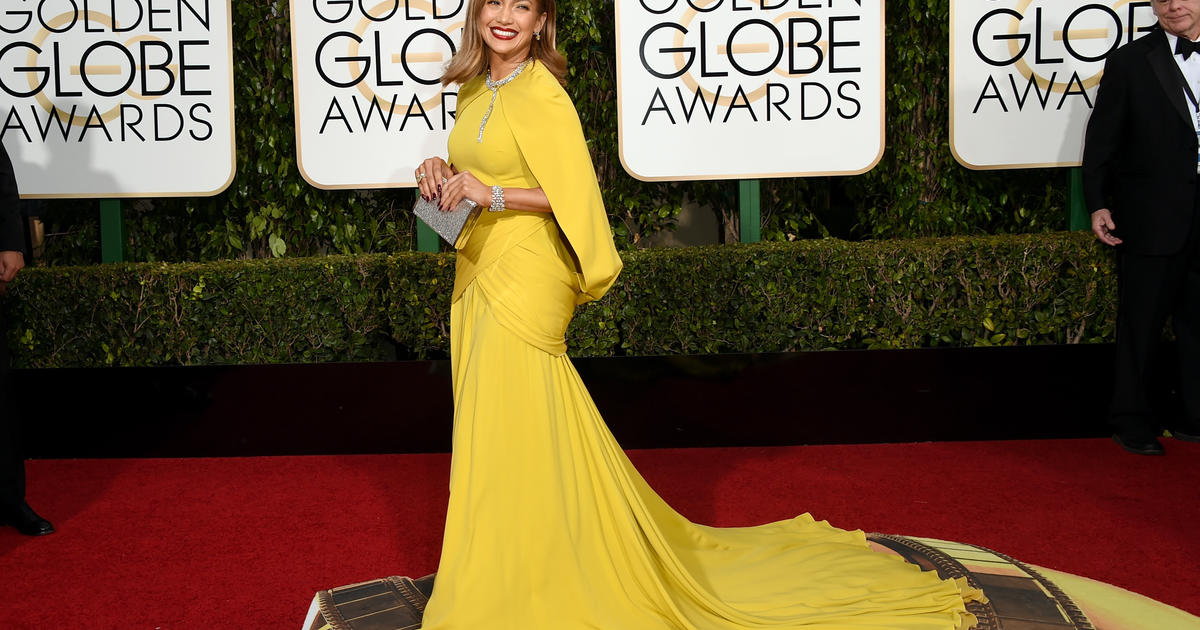 Alicia Vikander in Louis Vuitton at the 73rd Annual Golden Globe Awards