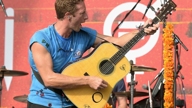 coldplay-getty-490157600.jpg 