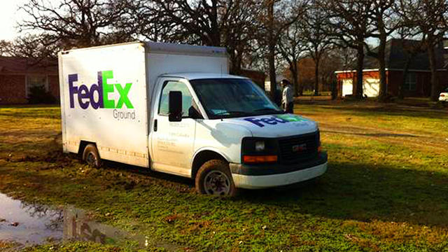 fedex-truck.jpg 