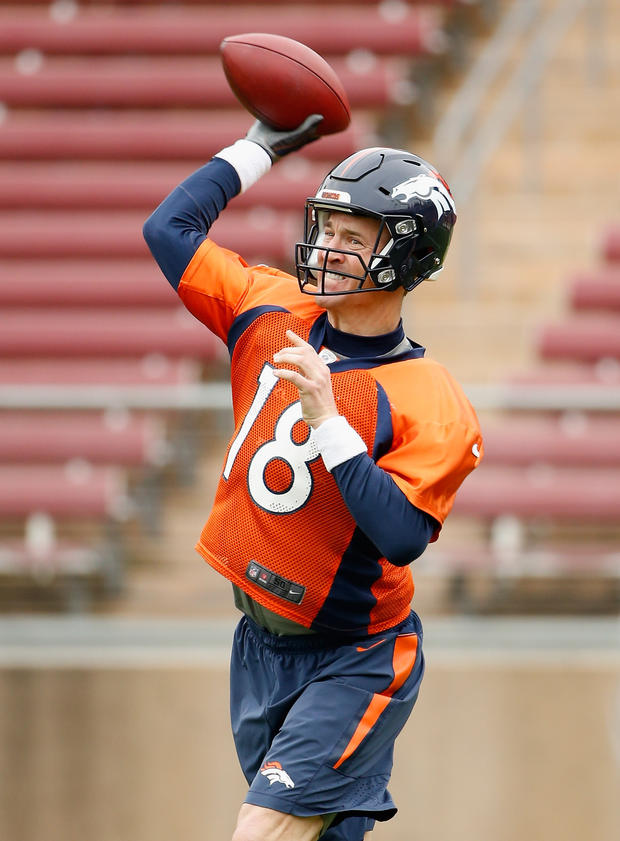 Denver Broncos Practice Peyton Manning 