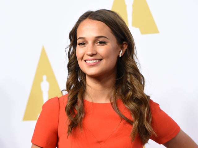 oscar-luncheon-alica-vikander-getty-509068868.jpg 