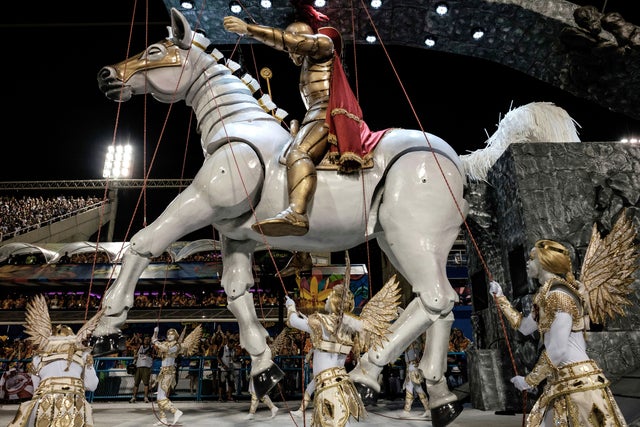 rio-carnival-getty-508983734.jpg 