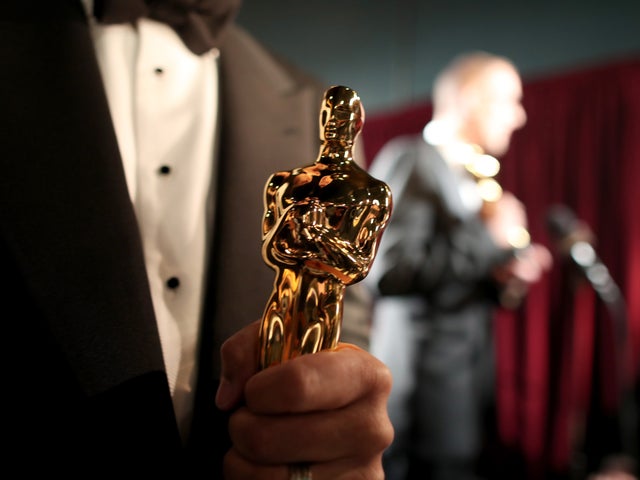 oscar-statuette-backstage-getty-512961242.jpg 