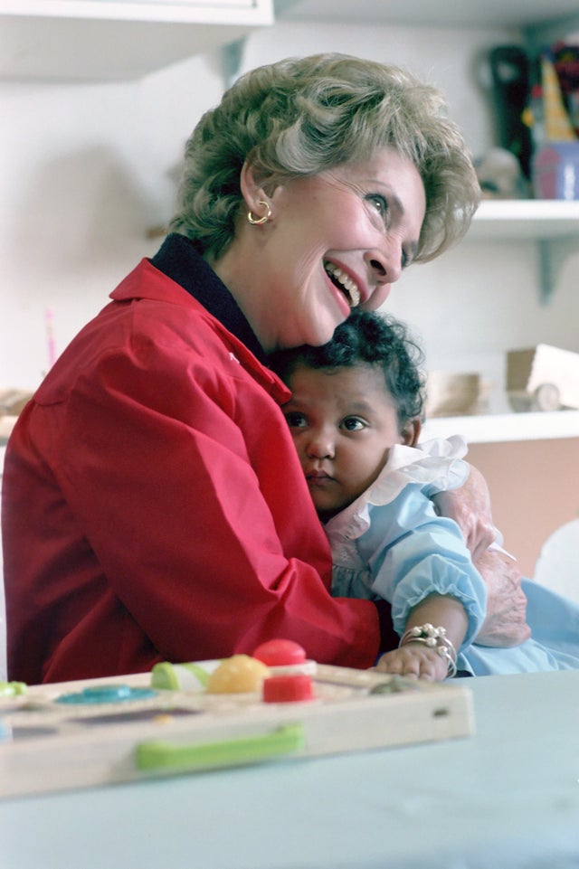 nancy-reagan-foster-grandparents.jpg 