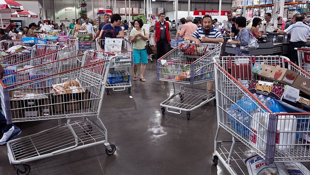 9 secrets to shopping at Costco