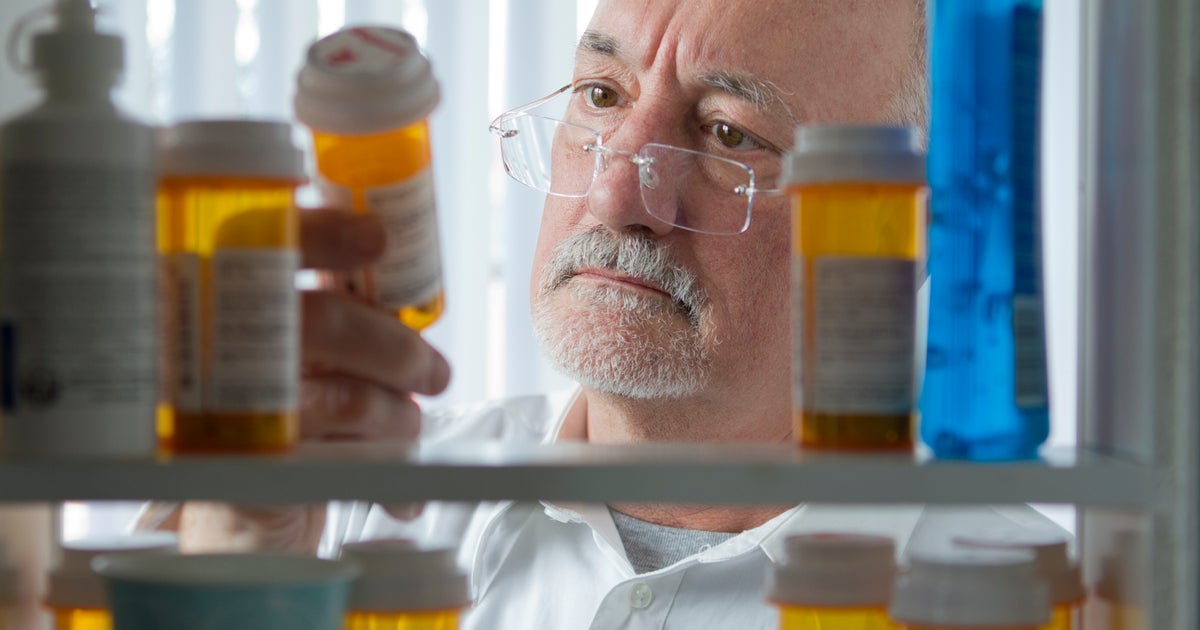 The high cost of seniors' soaring Rx drug use - CBS News