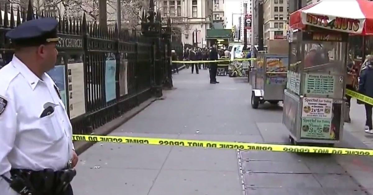Police: New York woman lied when she claimed she was slashed - CBS News
