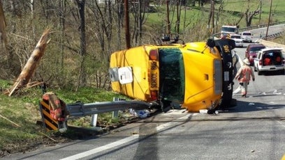 buscrash.jpg 