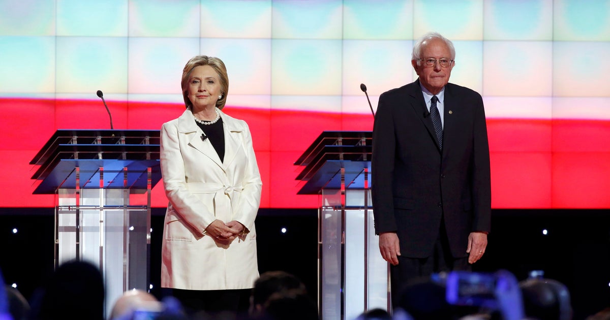 Hillary Clinton, Bernie Sanders clash over releasing Wall Street ...