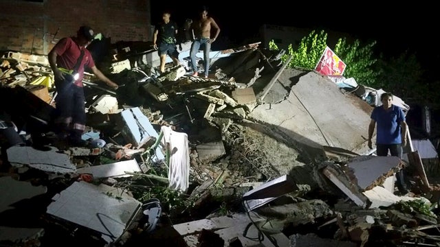 ecuador-earthquake-3.jpg 