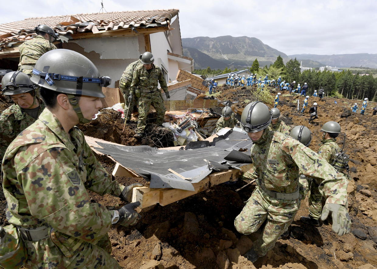 Powerful Quakes Strike Japan