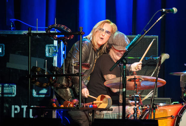 2_melissa-etheridge-and-tommy-lee_acoustic4acure_fillmore_chris-tuite.jpg 
