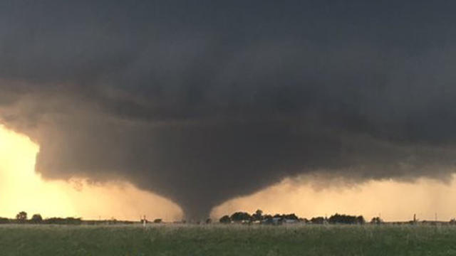 kansas-tornado-credit-jseigz.jpg 