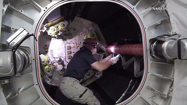beam1.jpg 