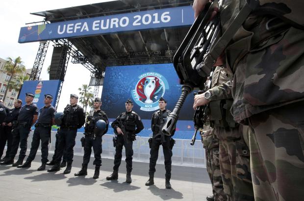 euro-2016-security-2.jpg 