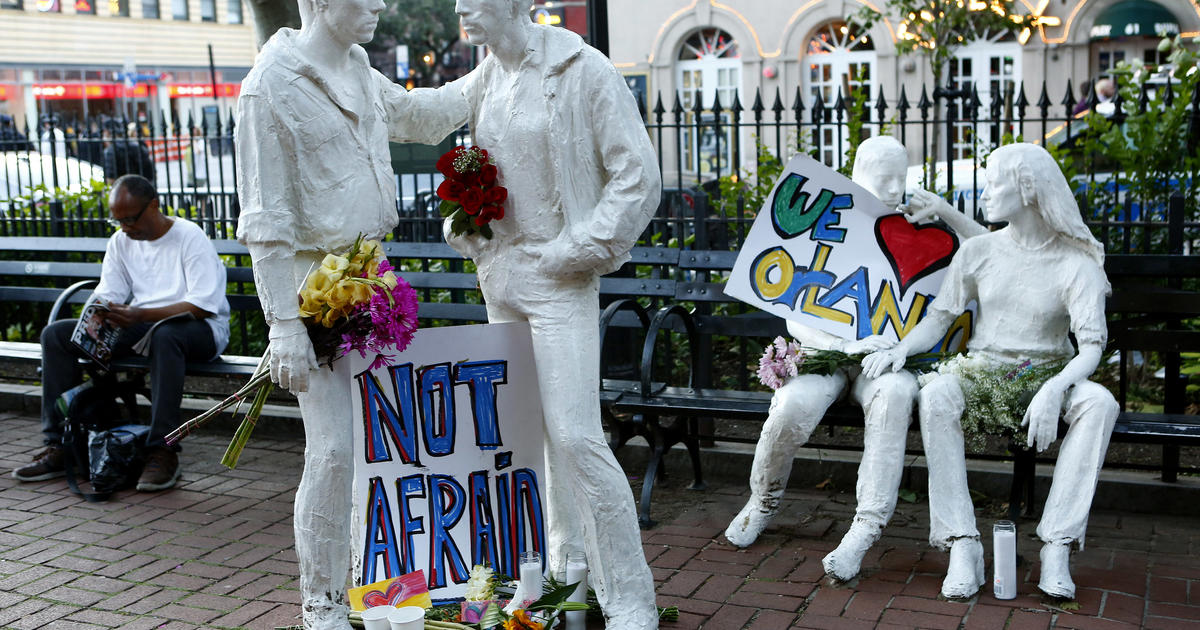 Rays pay tribute to Orlando victims with 'Pride Night' - Taipei Times