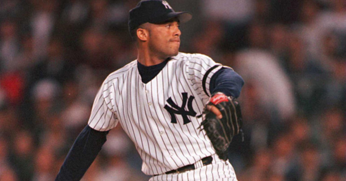 MLB Series 28 Yankees Mariano Rivera Action Figure