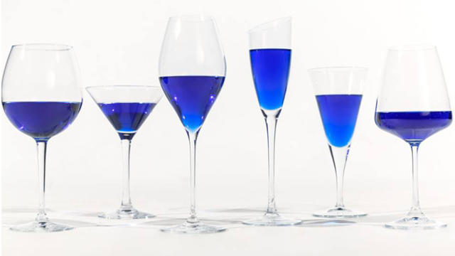 blue-wine.jpg 