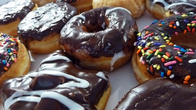 doughnuts-475999398.jpg 