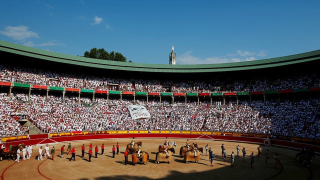 2016-07-10t202226z1456869410s1aetovjccaartrmadp3spain-bulls.jpg 