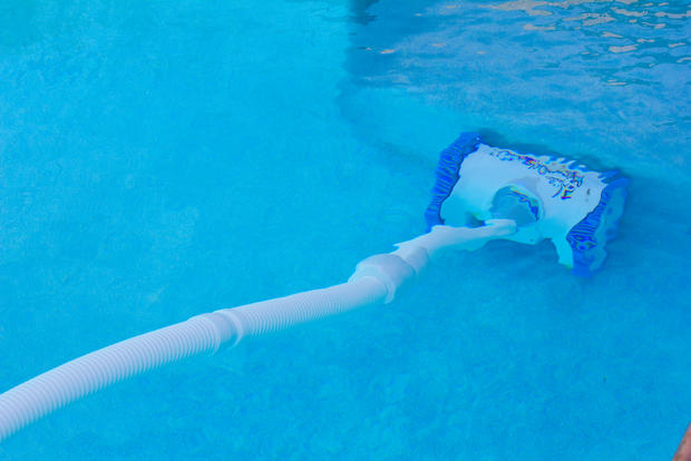 automatic pool cleaner 