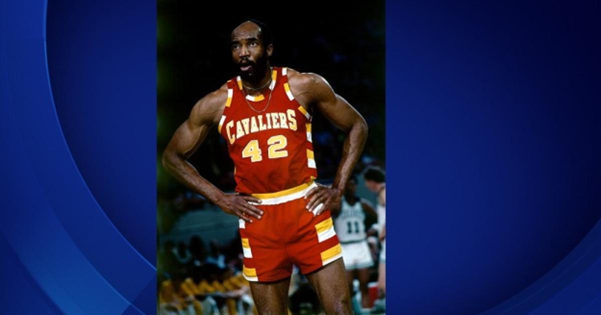 NBA great Nate Thurmond, Hall of Fame center, dies at 74