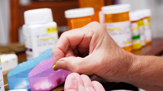 senior-pills.jpg 