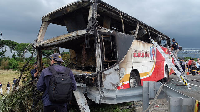 taiwanbusfire577554030.jpg 