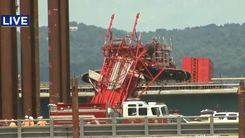 crane-collapse.jpg 