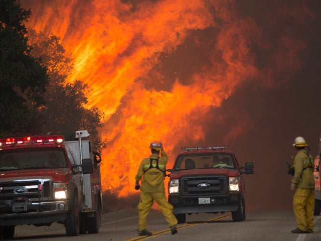 sand-fire-getty-579691478.jpg 