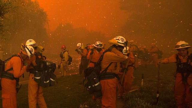 sand-fire-getty-579384064.jpg 