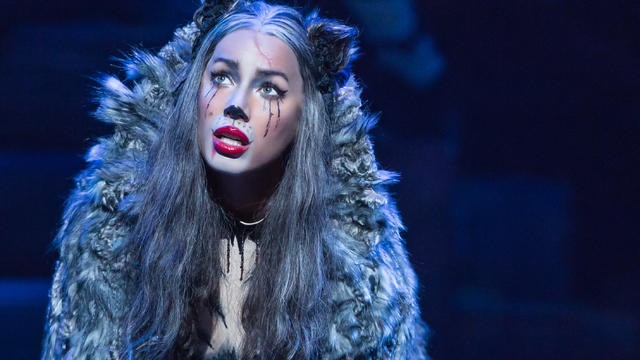 leonalewisasgrizabellaincatsonbroadway-photobymatthewmurphy.jpg 