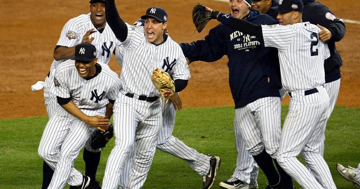 Mark Teixeira by Al Bello