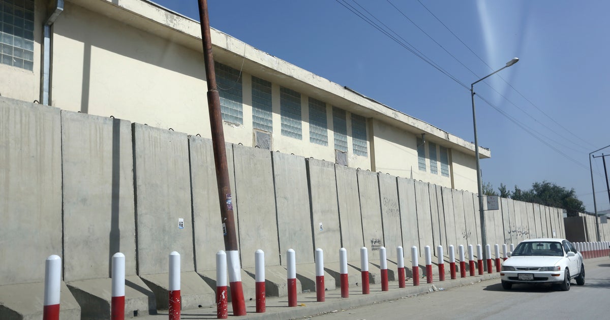 Kevin King, Timothy Weekes kidnapped: Taliban releases video of ...