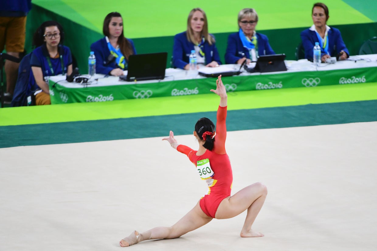 U.S. women gymnasts go for gold