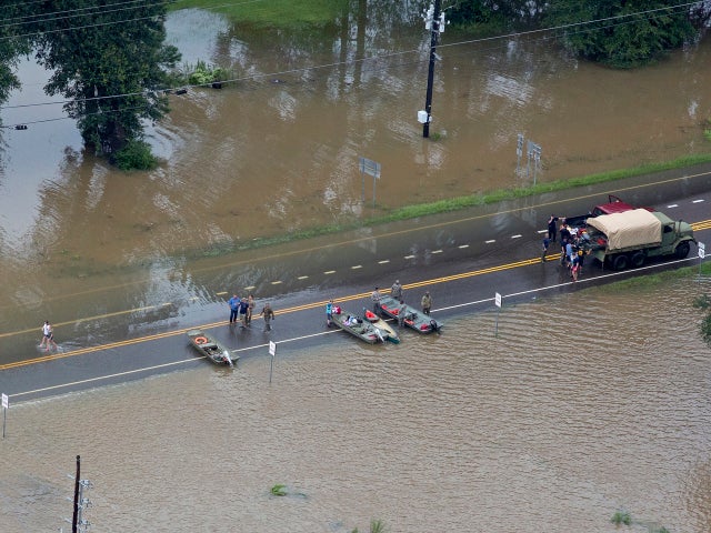 louisiana-flooding-ap16226846816762.jpg 