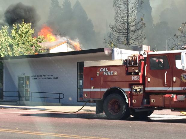 ig-lower-lake-post-office-surrounded-by-flames.jpg 