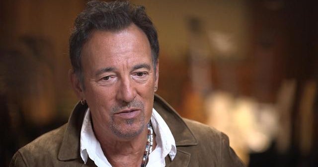 Springsteen's John Hancock does the trick for fifth-grade fan - CBS News
