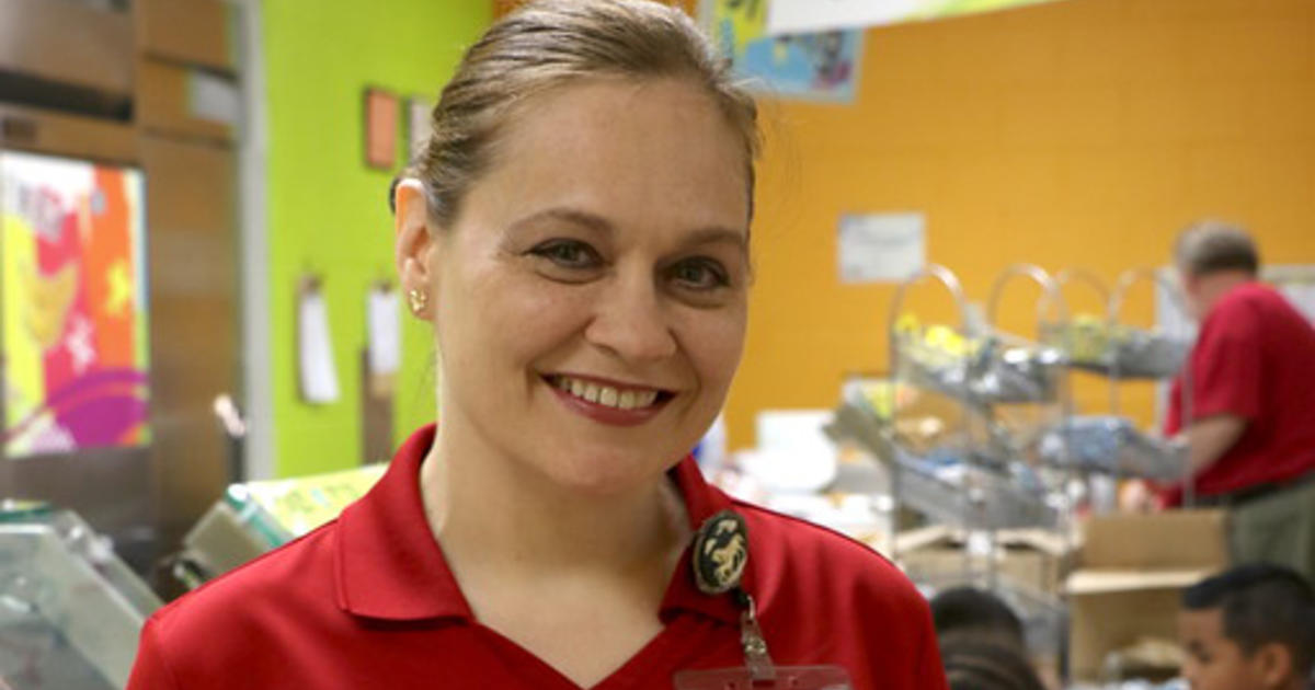 Texas Lunch Lady Has 100 Reasons To Celebrate Cbs Dfw