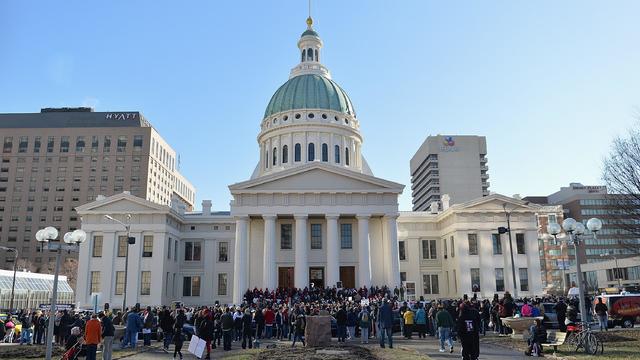 st-louis-courthouse-rape-allegations-2016-10-01.jpg 